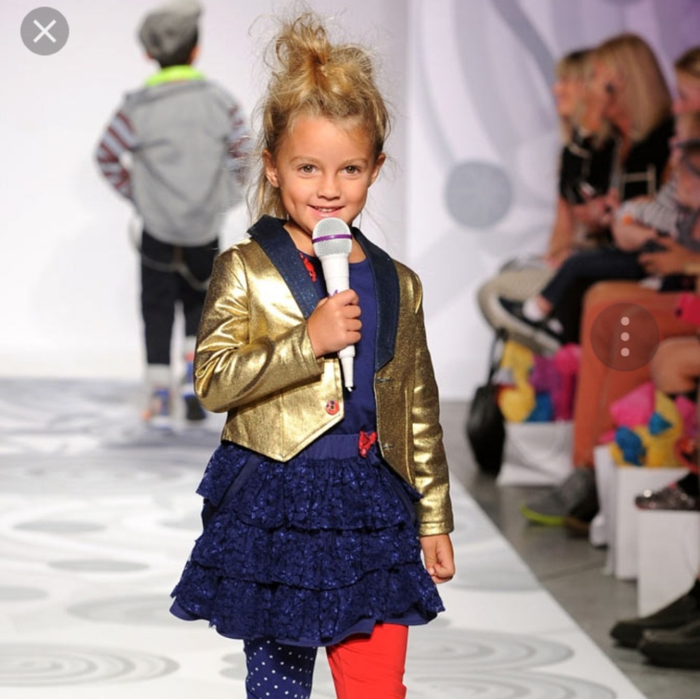 Truly Scrumptious by Heidi Klum Suspender Outfit